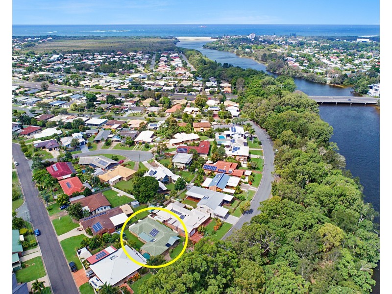17 Mulloka Esplanade, Wurtulla QLD 4575