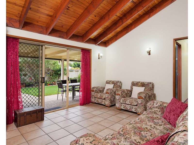 17 Mulloka Esplanade, Wurtulla QLD 4575