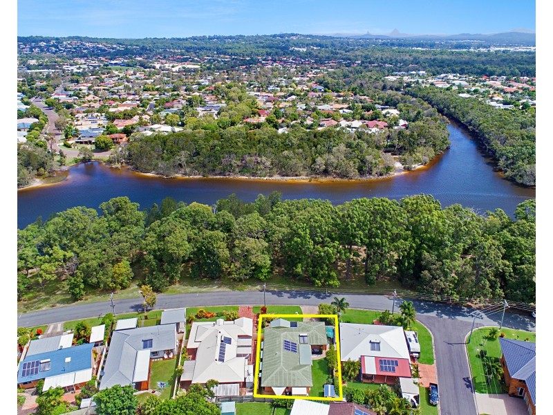 17 Mulloka Esplanade, Wurtulla QLD 4575