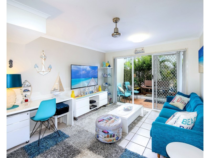 Unit 27/2 Landsborough Parade, Golden Beach QLD 4551