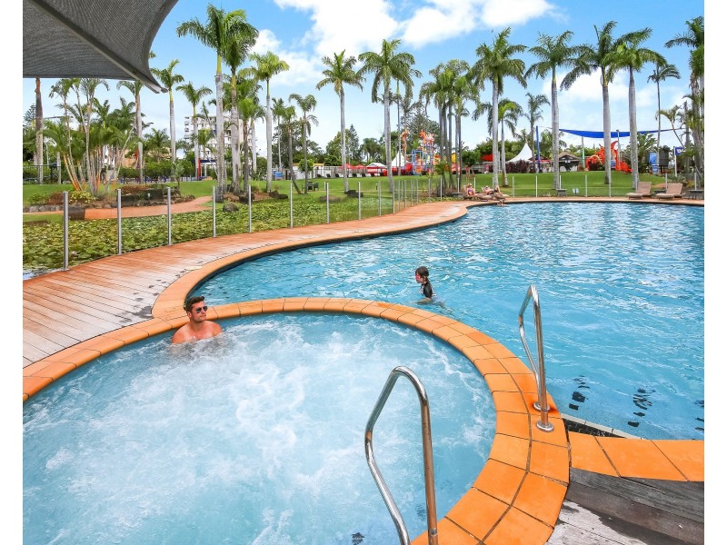 Unit 27/2 Landsborough Parade, Golden Beach QLD 4551