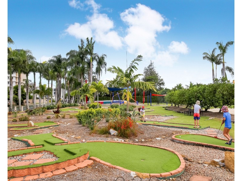 Unit 27/2 Landsborough Parade, Golden Beach QLD 4551