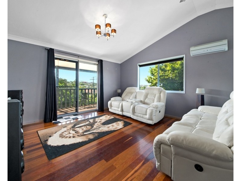 19 Albatross Avenue, Caloundra QLD 4551