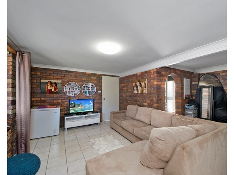 19 Albatross Avenue, Caloundra QLD 4551