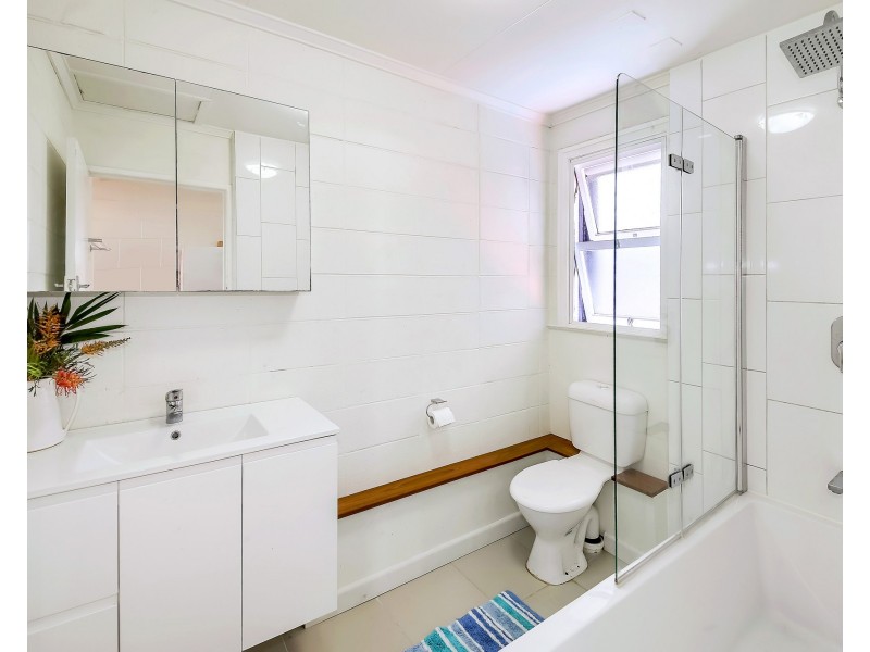 27 Roderick Street, Moffat Beach QLD 4551