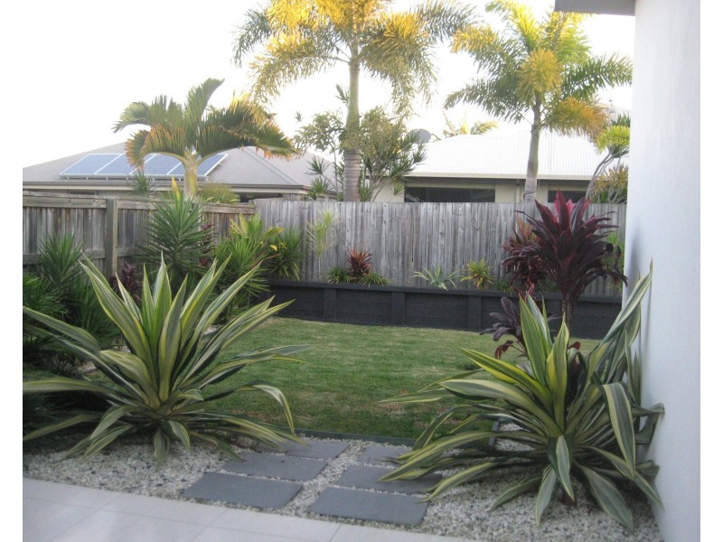 15 White Cedar Drive, Meridan Plains QLD 4551