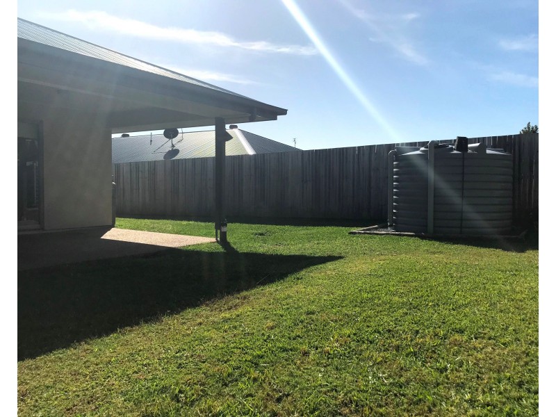 13 Middle Park Street, Little Mountain QLD 4551