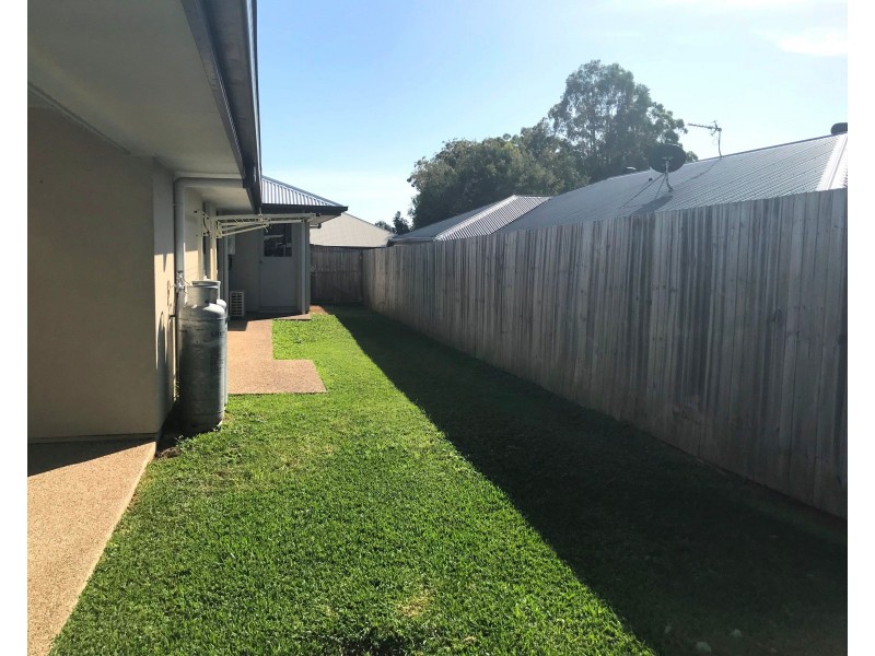 13 Middle Park Street, Little Mountain QLD 4551