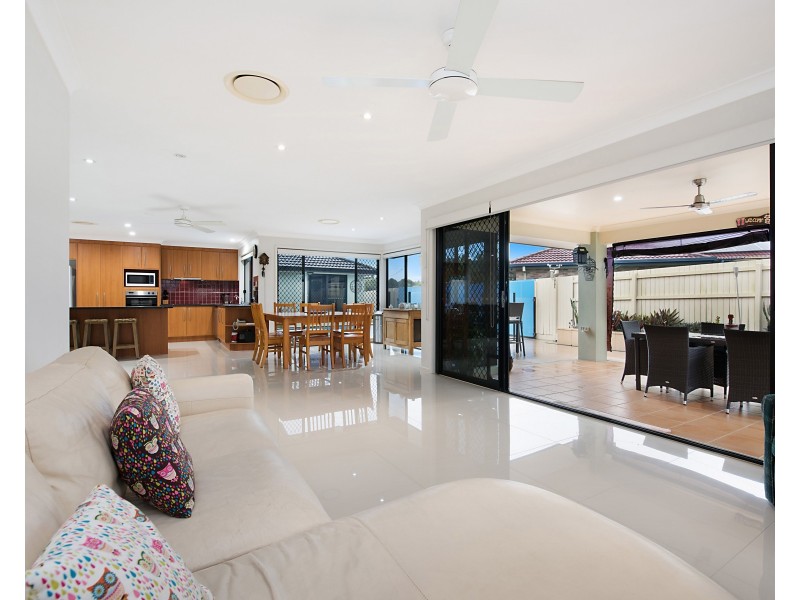 4 Prow Street, Caloundra West QLD 4551