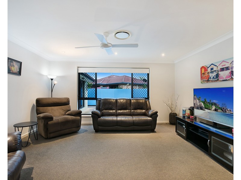 4 Prow Street, Caloundra West QLD 4551