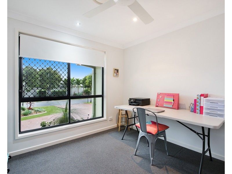 4 Prow Street, Caloundra West QLD 4551