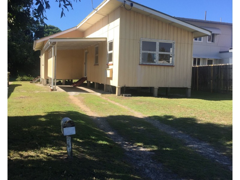 27 Kennedy Parade, Golden Beach QLD 4551