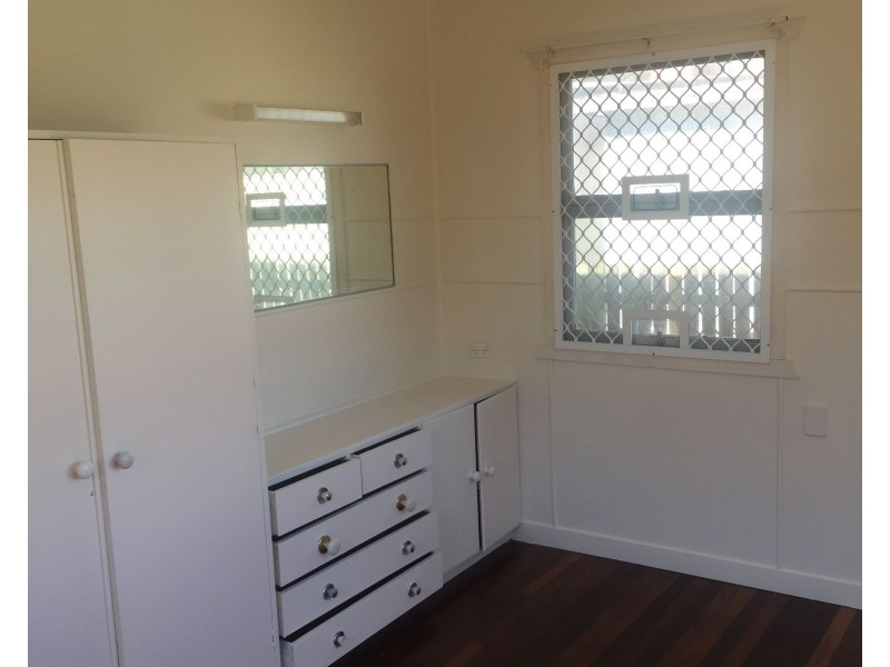 27 Kennedy Parade, Golden Beach QLD 4551