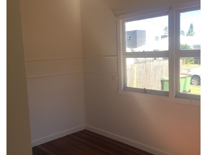 27 Kennedy Parade, Golden Beach QLD 4551