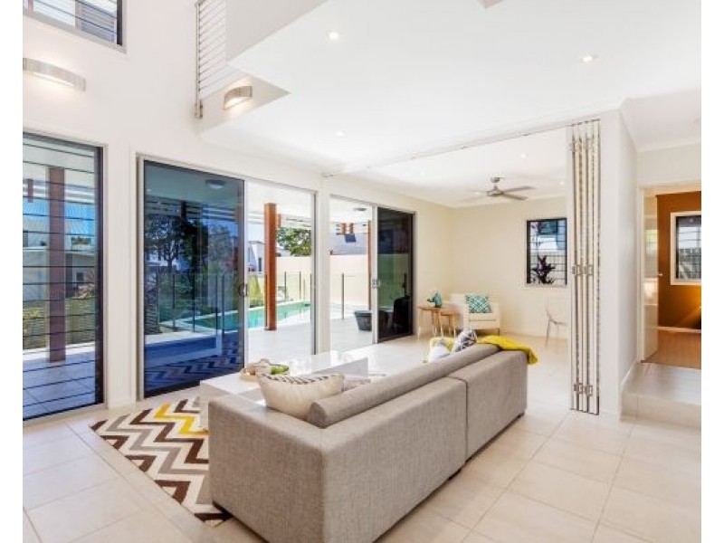 17 Dicky Beach Close, Dicky Beach QLD 4551