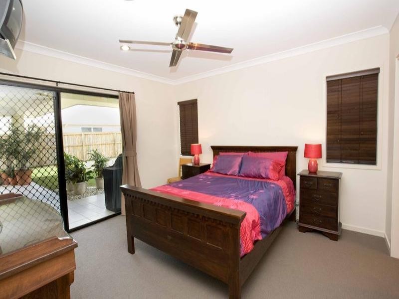 3 Landsdowne Street, Pelican Waters QLD 4551