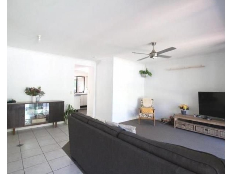 9 Brigalow Street, Caloundra West QLD 4551