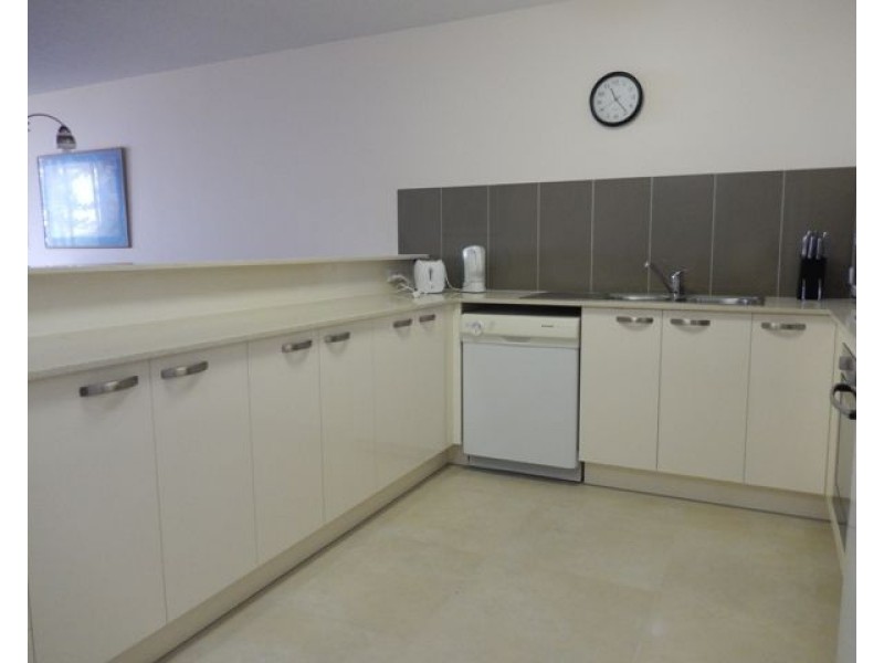 Unit 3 ‘Seapoint’ 32 Victoria Terrace, Kings Beach QLD 4551