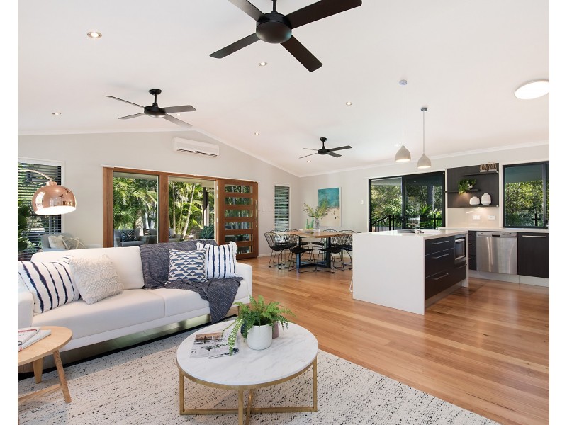 8 Redwood Court, Currimundi QLD 4551