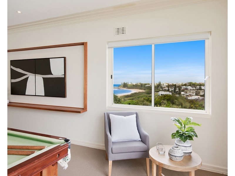 4 McIlwraith Street, Moffat Beach QLD 4551