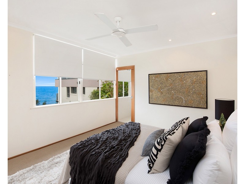 4 McIlwraith Street, Moffat Beach QLD 4551