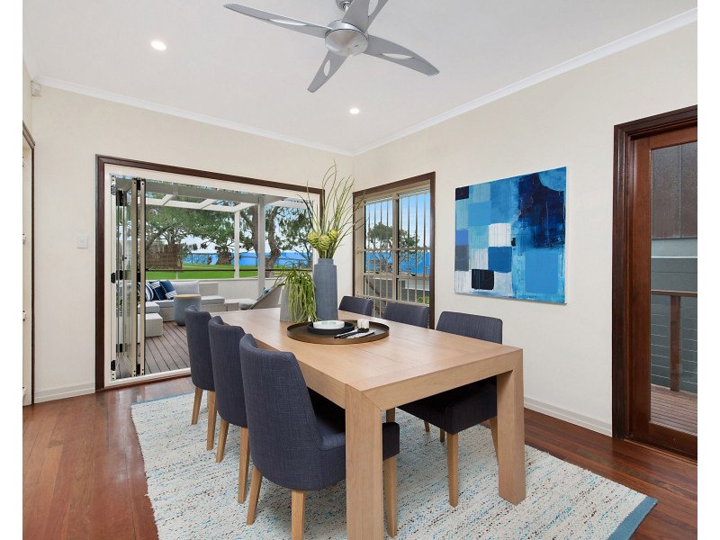 4 McIlwraith Street, Moffat Beach QLD 4551