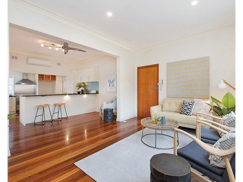 4 McIlwraith Street, Moffat Beach QLD 4551