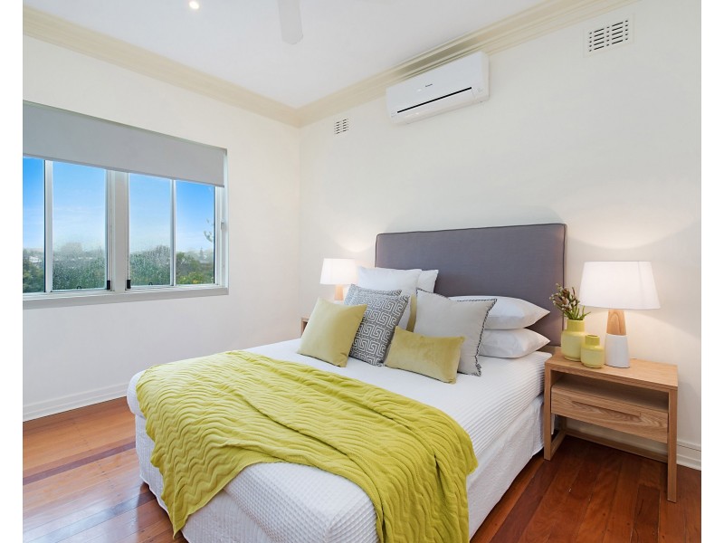 4 McIlwraith Street, Moffat Beach QLD 4551