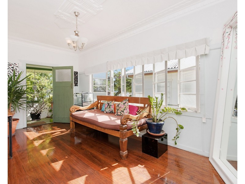 9 Seaview Terrace, Moffat Beach QLD 4551