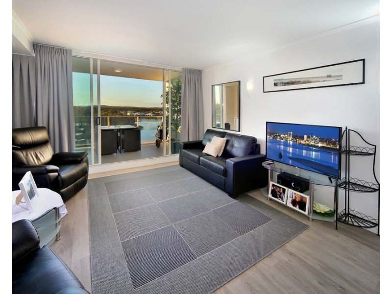 427/38 Mahogany Drive, Pelican Waters QLD 4551