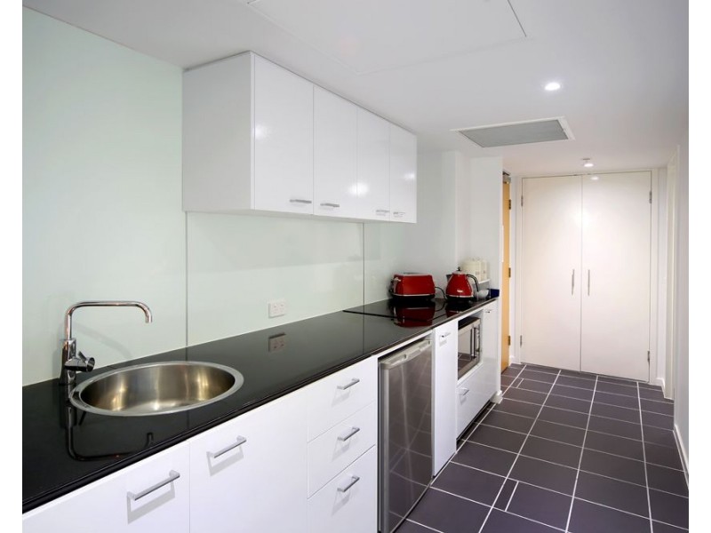 427/38 Mahogany Drive, Pelican Waters QLD 4551