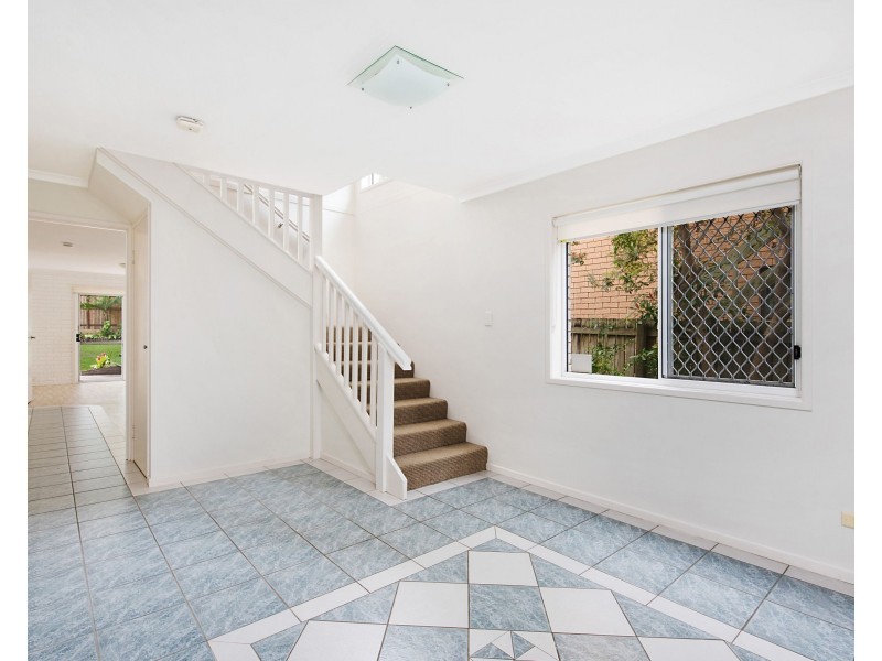 12 Coolum Street North, Dicky Beach QLD 4551