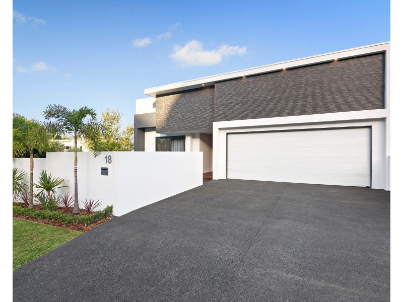 18 Dawson Parade, Buderim QLD 4556