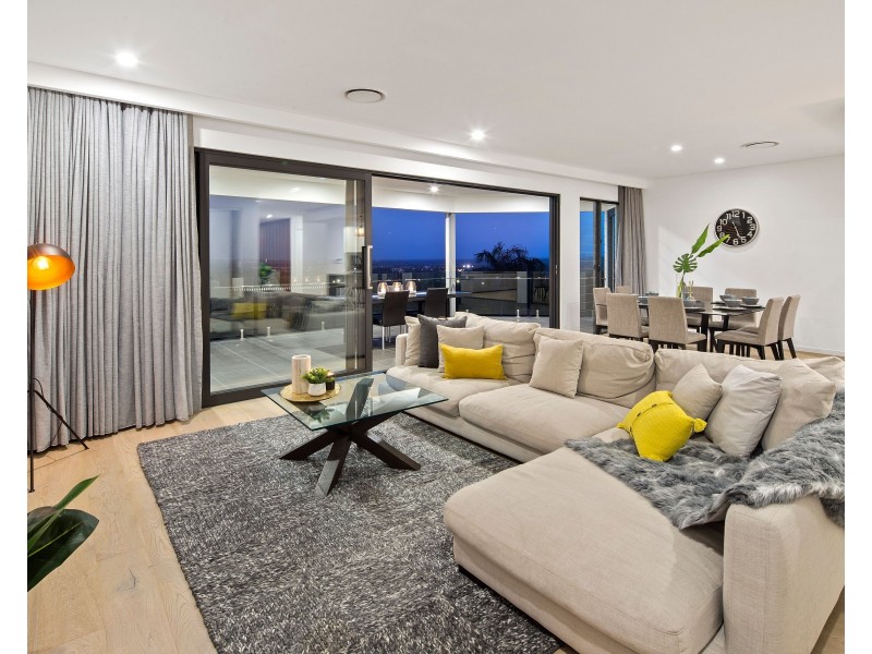 18 Dawson Parade, Buderim QLD 4556