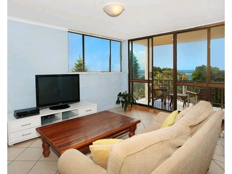 Unit 4, 19 Esplanade Bulcock Beach, Caloundra QLD 4551