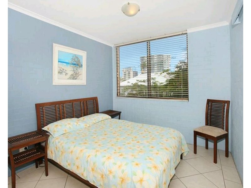 Unit 4, 19 Esplanade Bulcock Beach, Caloundra QLD 4551