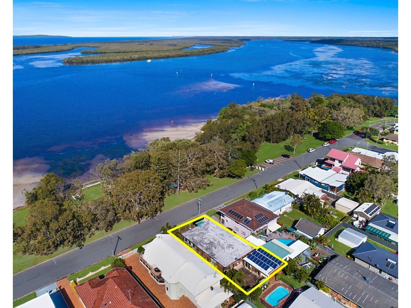 170 Golden Beach Esplanade, Golden Beach QLD 4551