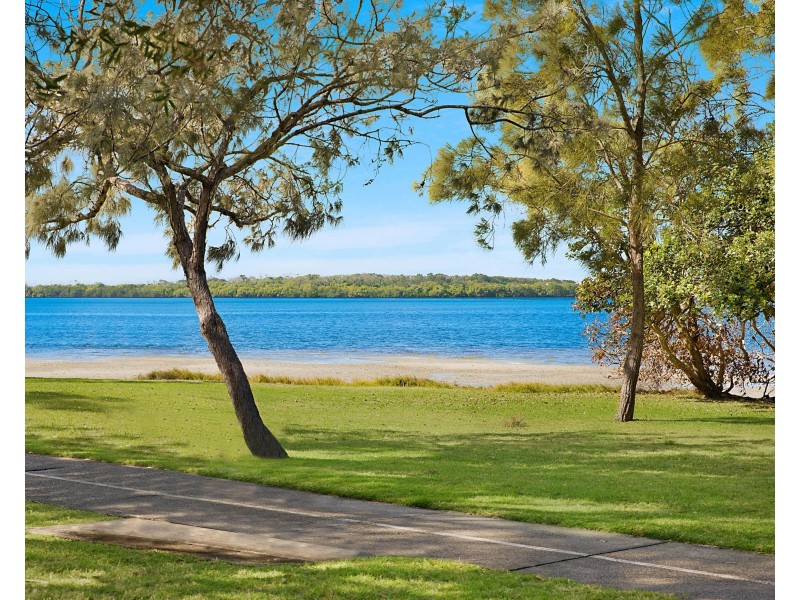 170 Golden Beach Esplanade, Golden Beach QLD 4551
