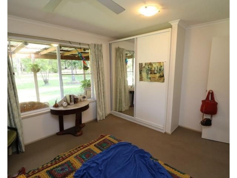 32 Whites Road, Landsborough QLD 4550
