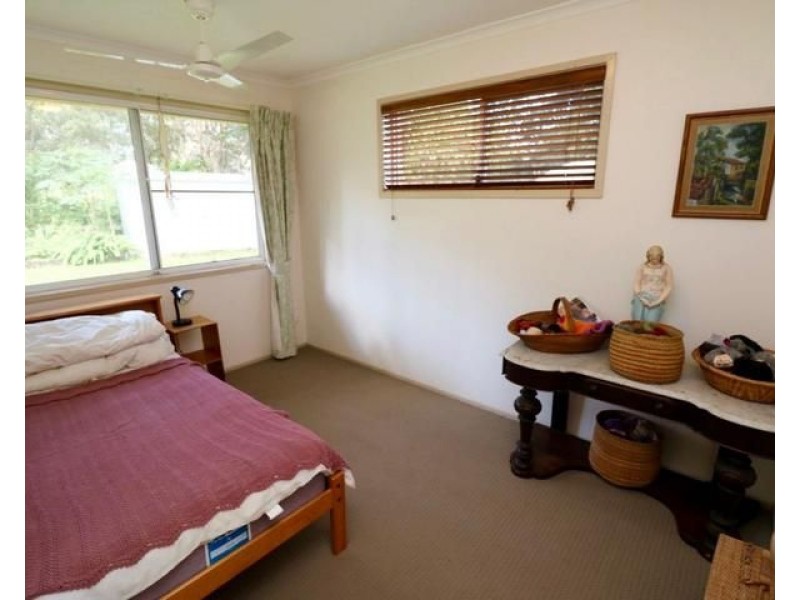 32 Whites Road, Landsborough QLD 4550