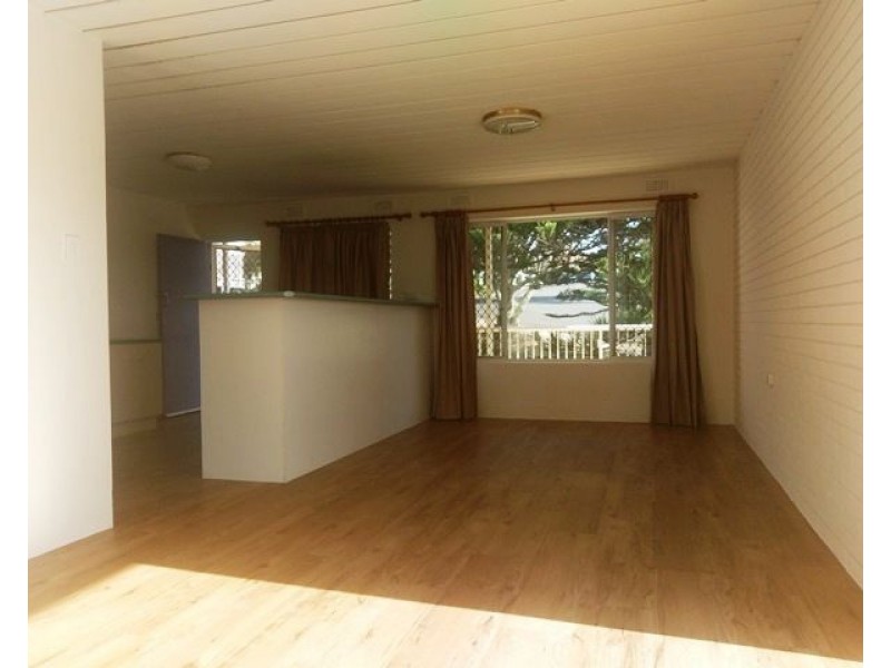 1/1 Warne Terrace, Kings Beach QLD 4551