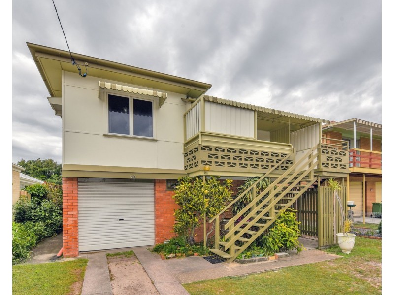 20 Kennedy Parade, Golden Beach QLD 4551