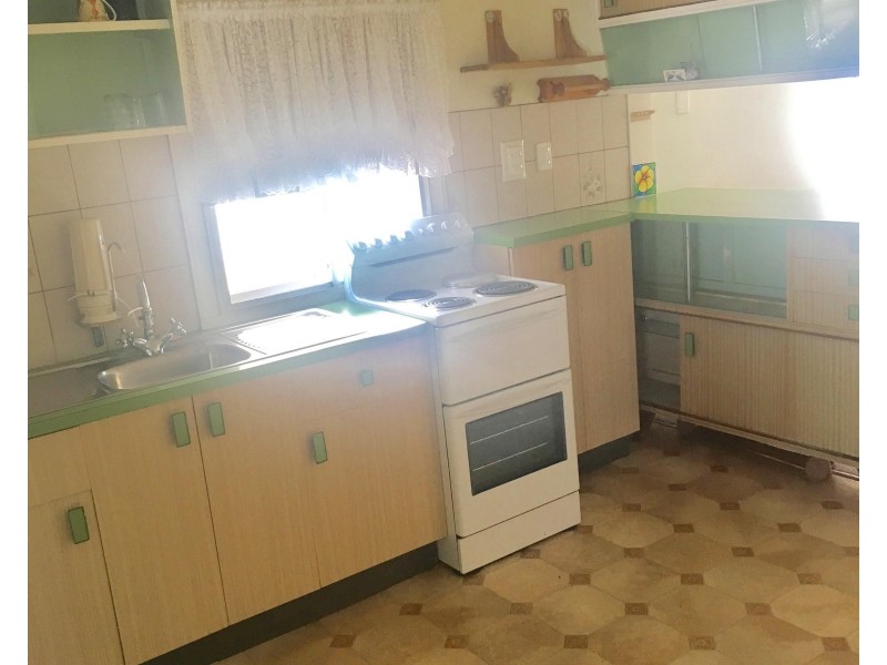 20 Kennedy Parade, Golden Beach QLD 4551