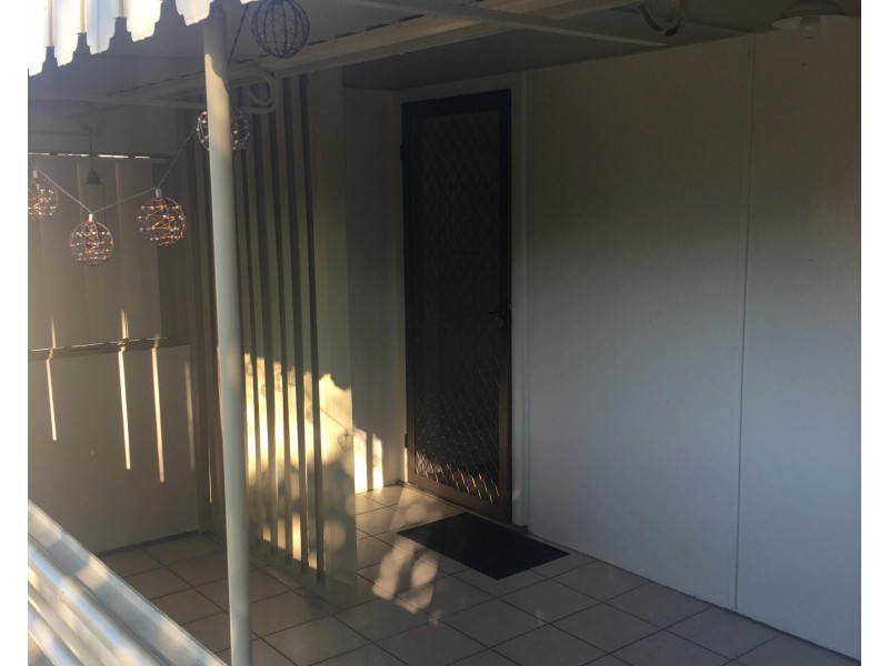 20 Kennedy Parade, Golden Beach QLD 4551