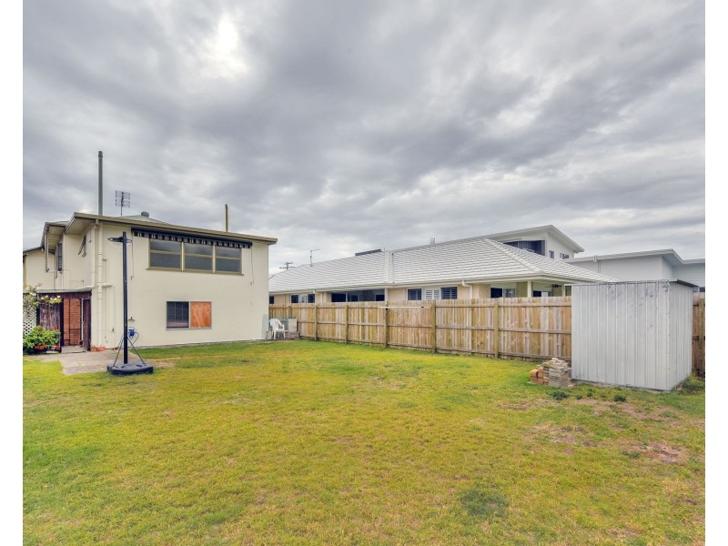 20 Kennedy Parade, Golden Beach QLD 4551