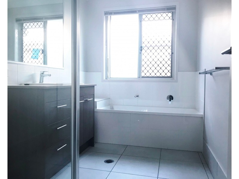 6 Wilkinson Street, Caloundra West QLD 4551