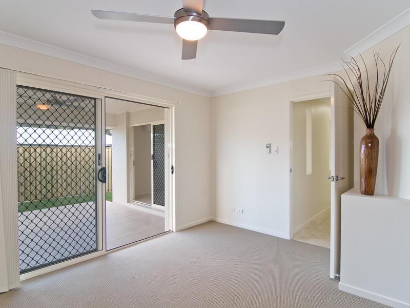 11 Elvena Circuit, Little Mountain QLD 4551