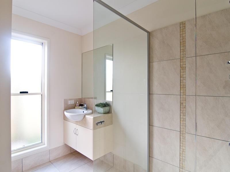 11 Elvena Circuit, Little Mountain QLD 4551