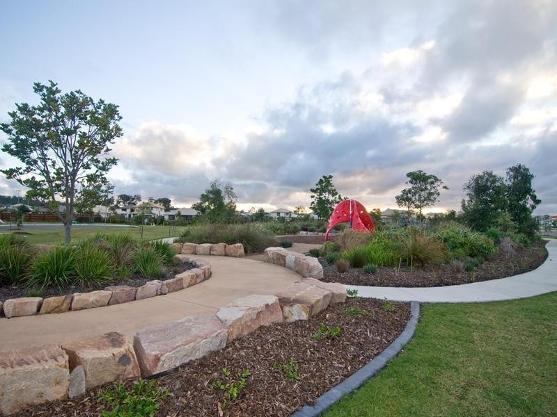 11 Elvena Circuit, Little Mountain QLD 4551