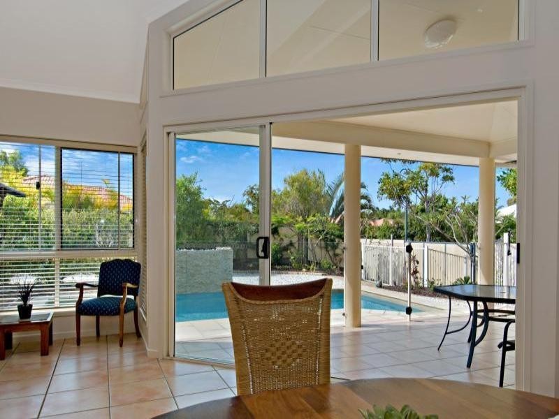 1 Bongaree Drive, Pelican Waters QLD 4551